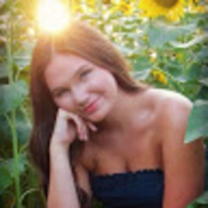 Meet your Posher, Claire